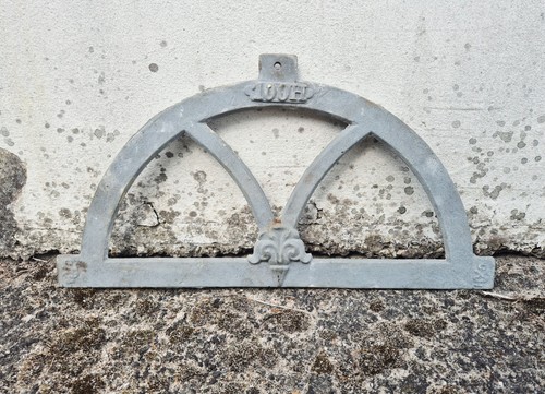 Altes gusseisen fenster - fenster,